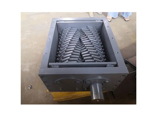 安徽大型撕碎機哪些因素影響了設(shè)備的使用壽命？